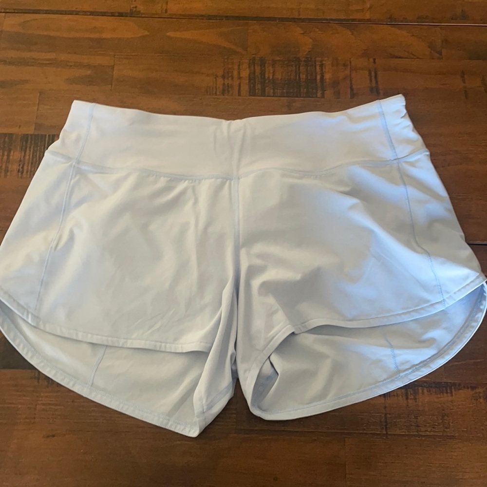 Lululemon Speed Up Short 4"  size 10 Light Blue